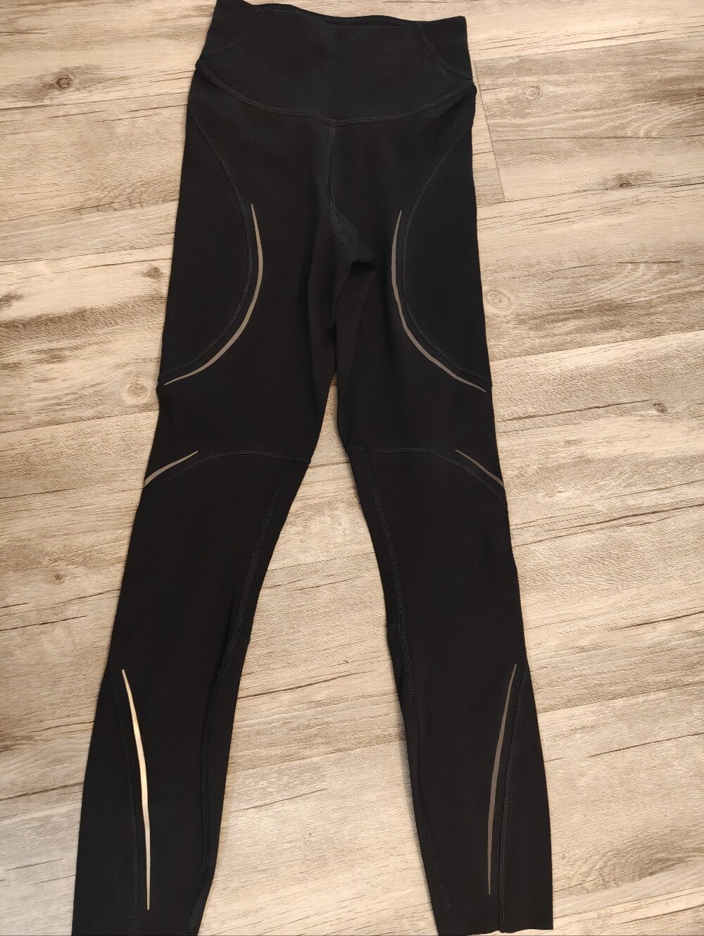 NWOT Lululemon Base Pace High-Rise Reflective Leggings 23" Black SZ 0